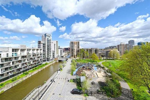 Boathouse Apartments, Cotall Street, E14 - Photo 1