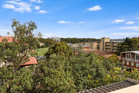 3/13-17 Searl Road, Cronulla. - Photo 2