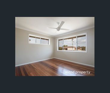 Dual Living - Spacious, Convenient & Perfectly Positioned within Ma... - Photo 4