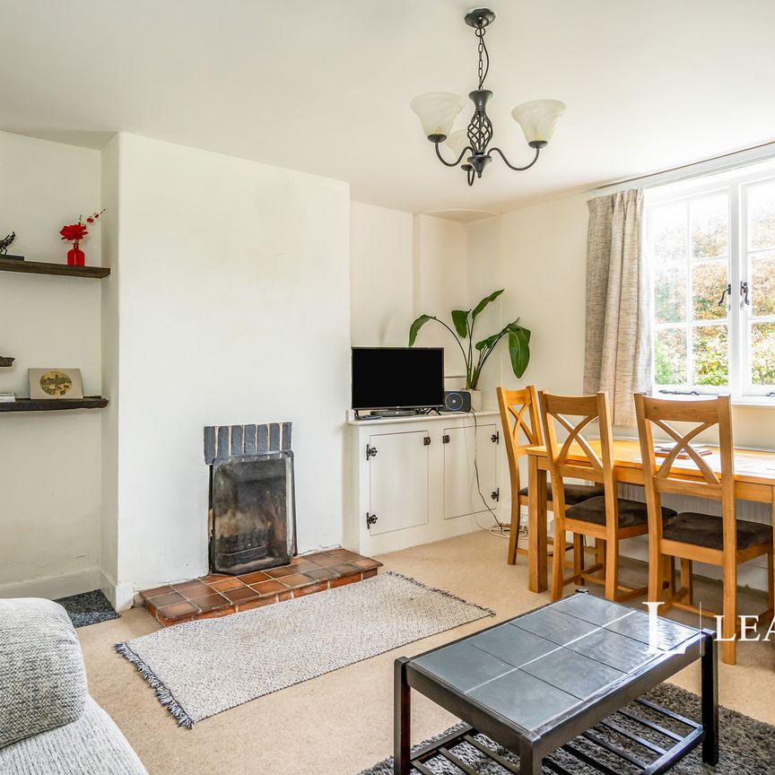 2 bedroom cottage to rent Church Cottages, Earnley, PO20 - Photo 1