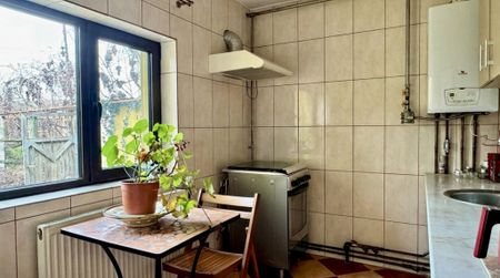 Casă la parter | 2 Camere | Ferentari | Curte generoasă | - Fotografie 5