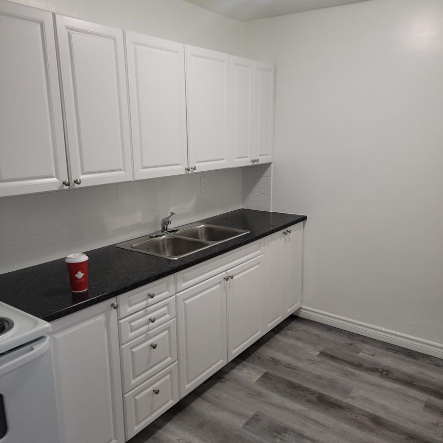 34 Stanley St. - Photo 1