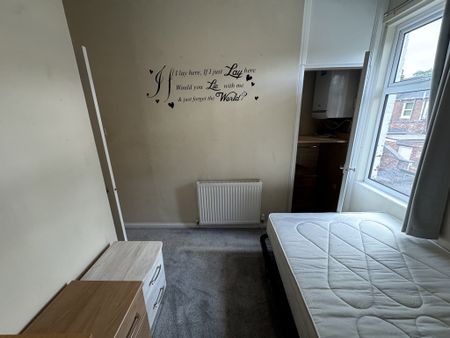 Rosebery Street, Leeman Road - P10625 - Photo 5