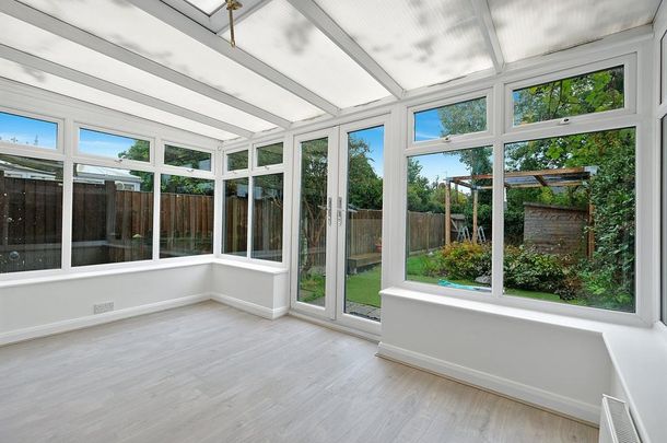 3 bedroom terraced house to rent - Photo 1