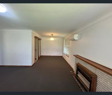 31 Gotha Way, Forrestfield, WA 6058 - Photo 2