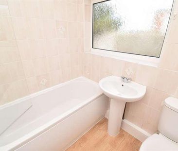 Cross Queen Street, Normanton, WF6 - Photo 6