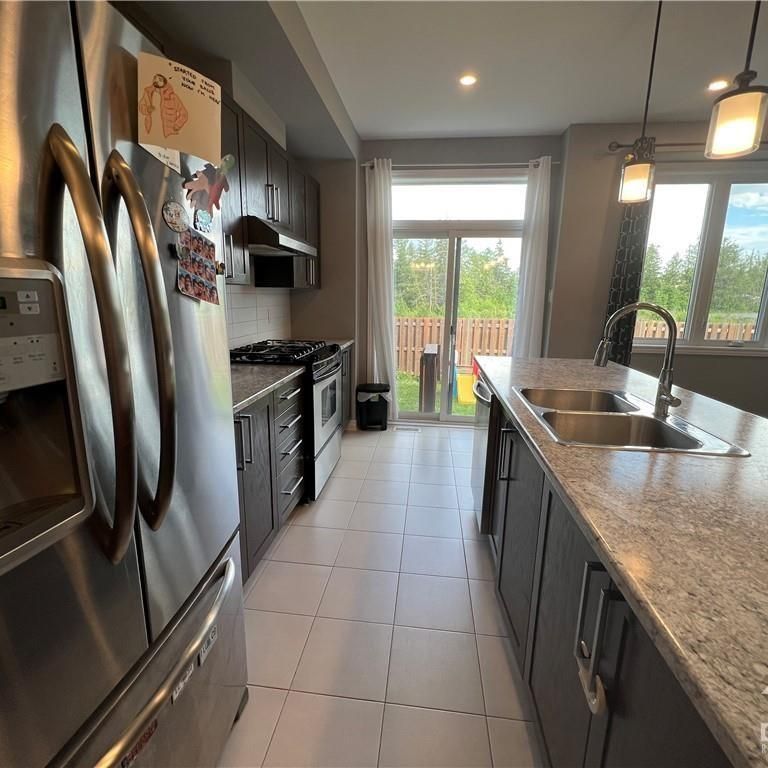 For Lease - 153 BANDELIER Way, Stittsville - Munster - Richmond, Ontario - Photo 1