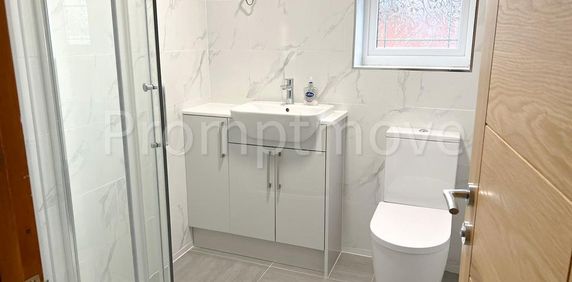 House share to rent - Photo 2