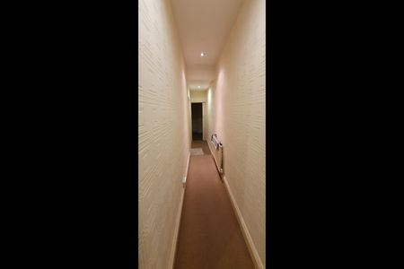 3 Bed Terraced House, Trafford Road, LE5 - Photo 3