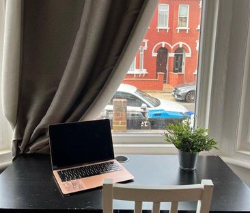 1 bedroom flat to rent - Photo 4