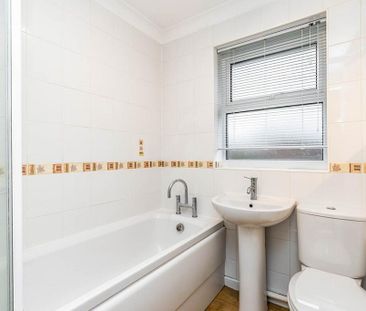 2 bedroom terraced house to rent - Photo 6