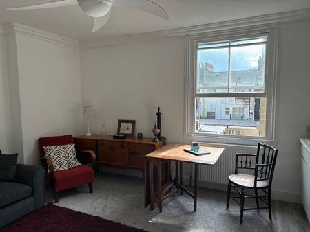1 Bed Flat, Brunswick Square, BN3 - Photo 5