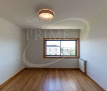 4 room luxury Flat for rent in Praca do Imperio, Porto, Distrito do... - Photo 5