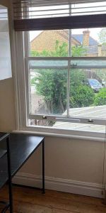 1 bedroom property to rent - Photo 3