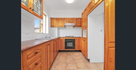 Spacious 2 Bedroom Apartment - Photo 4