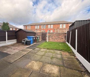 2 bedroom end of terrace house to rent - Photo 3