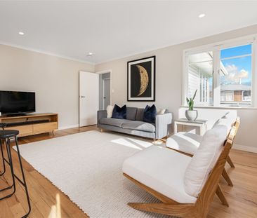 Fabulous Family Home in Good Location - Photo 3