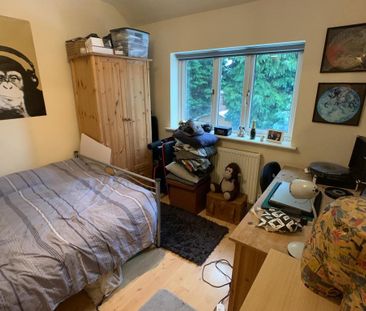 Crombie Avenue, Burton Stone Lane - P10465 - Photo 6