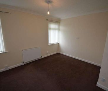 Almond Brook Road, Standish, Wigan, WN6 - Photo 5