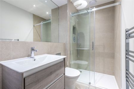1 bedroom Flat in West Street, Maidenhead - Photo 3