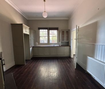 Enchanting Geelong West Cottage - Photo 4