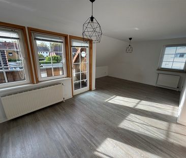 Sanierte 4 Zimmer-Wohnung mit Garage und Balkon in Nienburg - Photo 4