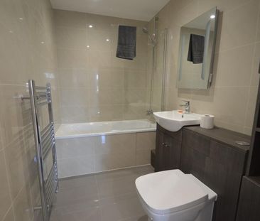 St. Pauls Avenue, Slough, Berkshire,SL2 - Photo 4