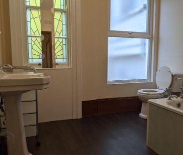 Apt 2, 16 College Gardens, Belfast, BT9 6BQ - Photo 4