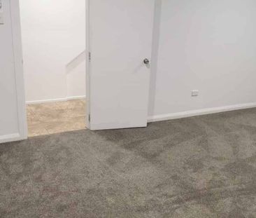 4-Bedroom 2 bathroom Unit in Hokowhitu - Photo 2