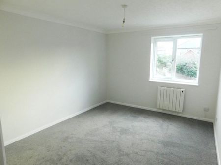 Highgate Court, Hawkhurst, Kent - £1,150pcm - Photo 3