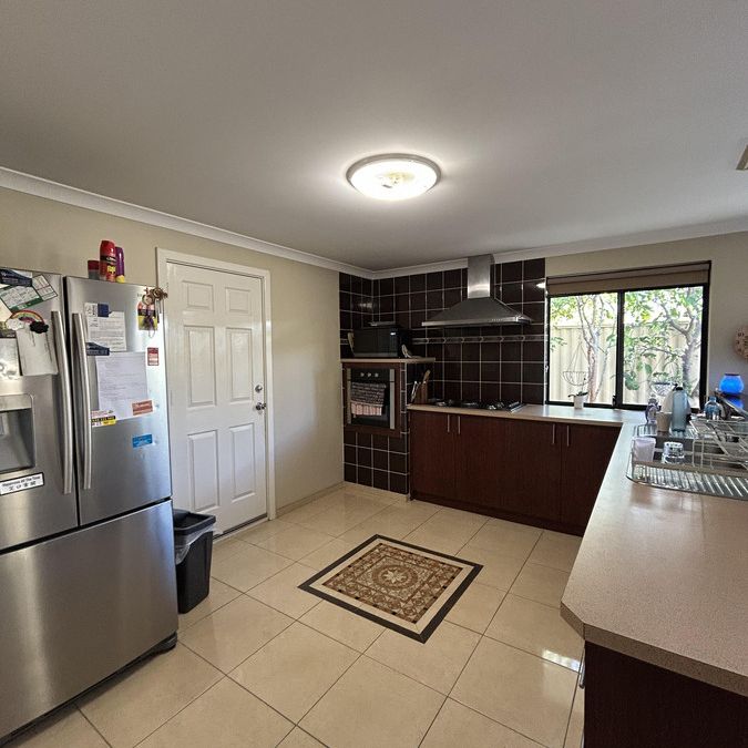 Dream Family Home for Rent – 4x2 with Luxury Features! - Photo 1