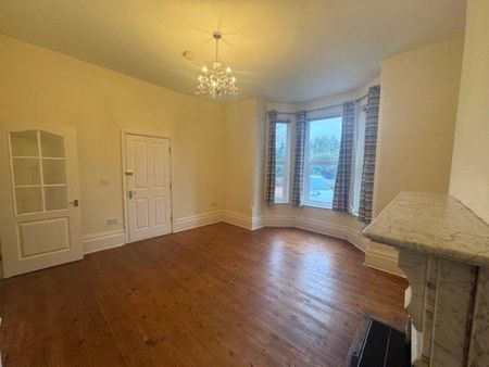 Castle Boulevard, Nottingham, NG7 - Photo 3