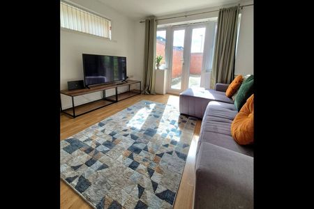 2 Bed Semi-Detached House, Watkin Road, LE2 - Photo 2