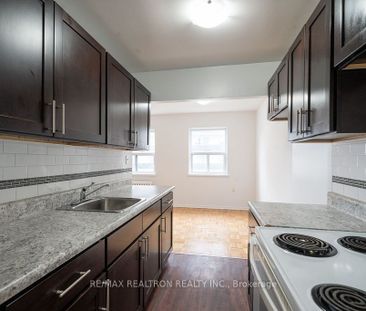 For Lease - 2049 Prospect Street Unit# 53, Burlington, Ontario - Photo 4