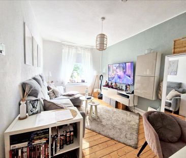 Wunderschöne 2-Zimmer-Wohnung mit großem Balkon in ruhiger Straße - Photo 1