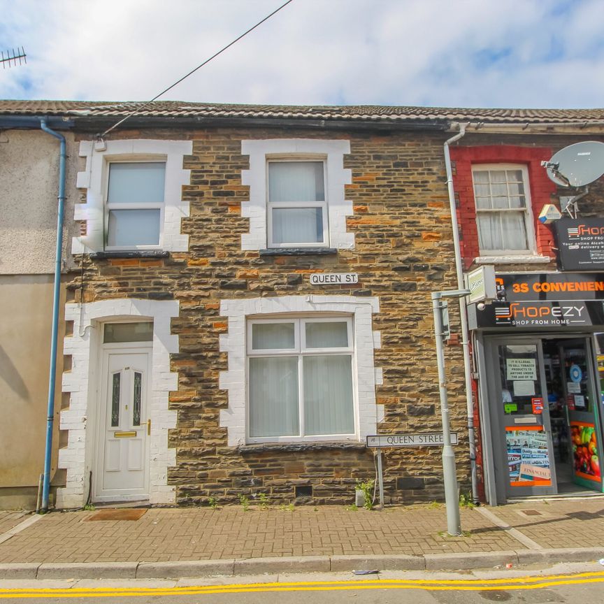 Queen Street, Treforest, Pontypridd - Photo 1