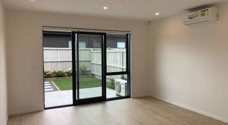 WELCOME TO WATERSIDE LIVING - WAIATA SHORES - Photo 2