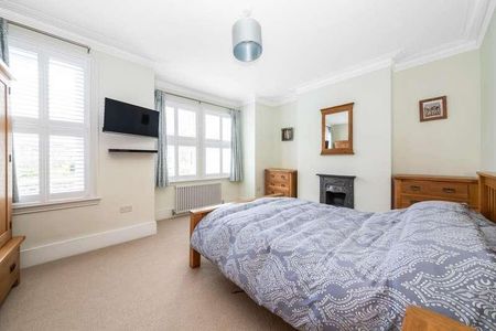 Crawthew Grove, East Dulwich, London, SE22 - Photo 4