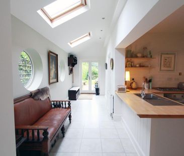 3 bedroom semi-detached house to rent - Photo 2