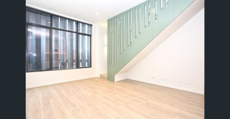 Stylish, modern and conveniently located - Photo 3