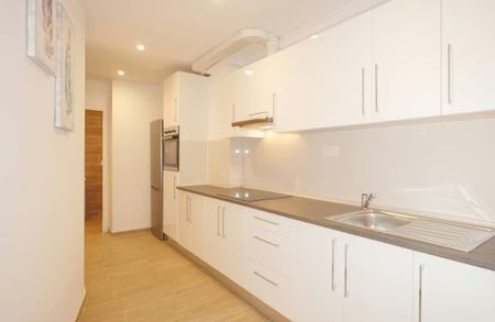 Carrer de la Junta de Comerç, Barcelona, Catalonia 08001 - Foto 5