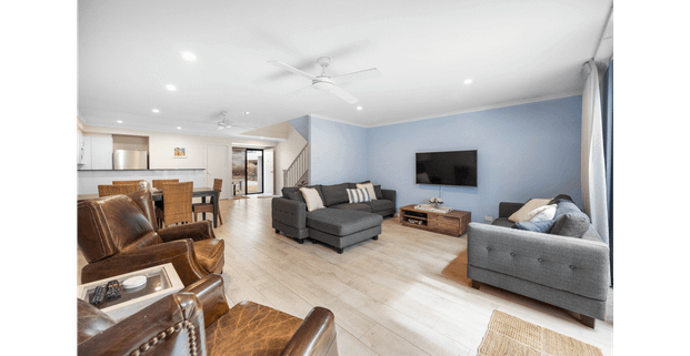 The Ultimate Beach Getaway - Paradise Beach House - One of the few 8 sleeper properties in the area. - Photo 1