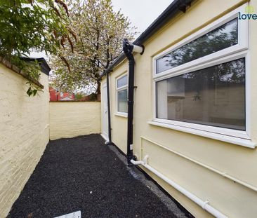 2 bedroom terraced house to rent - Photo 1