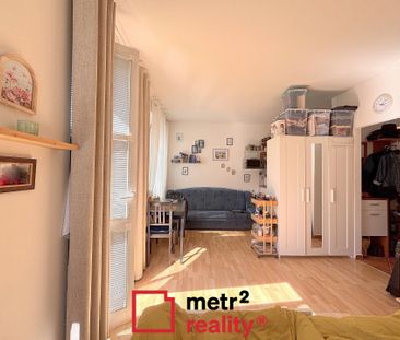 Pronájem bytu 1+kk a garsoniéry 37 m² - Photo 1