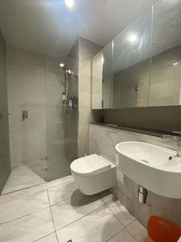 1 bed 1 bath - Photo 5