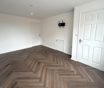 2 bedroom semi-detached house to rent - Photo 6
