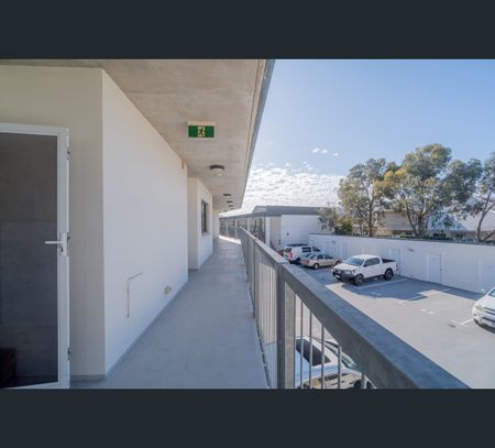 26/59 Breaksea Drive, North Coogee, WA 6163 - Photo 5