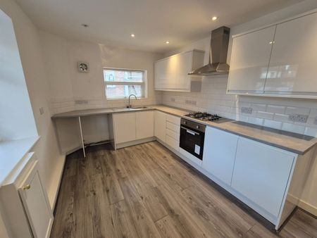 3 Bed Detached House, Derby Lane, L13 - Photo 4