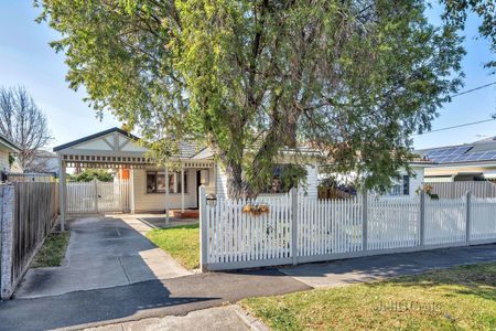 30 Tangyes Street, Pascoe Vale - Photo 2