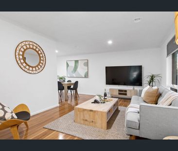 Renewed Style, Exceptional Space - Photo 3